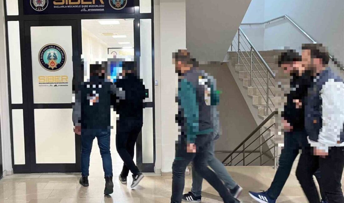 Afyonkarahisar’da, bir vatandaşı 3 milyon 760 bin TL dolandıran 3