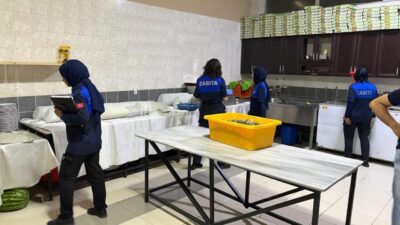 Zabıta ekipleri, şehirde faaliyet gösteren 15 düğün salonunda halk sağlığı,
