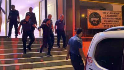 Bursa’nın İnegöl ilçesinde bir düğün salonunda çıkan kavgada 3 kişi