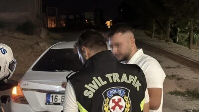 Eskişehir’de, polisin ‘dur’ ihtarına uymayarak kaçan ve Porsuk Spor Salonu’nun