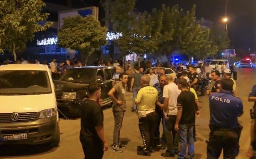 Gaziantep’in Nizip ilçesinde bir sürücü, polisin ‘dur’ ihtarına uymayarak kaçmaya