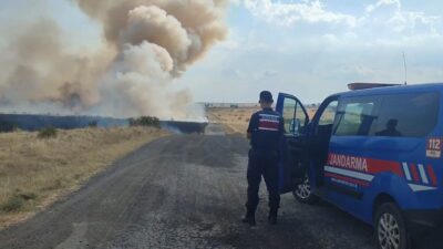 Havsa ilçesinde, Oğulpaşa köyü yakınlarında bir merada çıkan yangına köylülerin