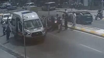 Edirne’de, bir yayaya otomobil çarptı ve yayada yaralanmalara neden oldu.