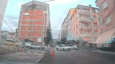 Elazığ’da meydana gelen trafik kazasında, Pertek Caddesi üzerinde çarpışan iki
