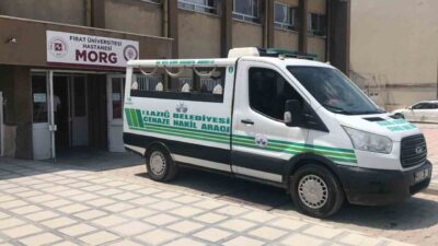 Elazığ’da bir motosiklet sürücüsü, yolun karşısına geçmeye çalışan bir yayaya