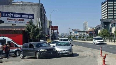 Elazığ’da meydana gelen trafik kazasında, Malatya Caddesi üzerinde seyir halindeki
