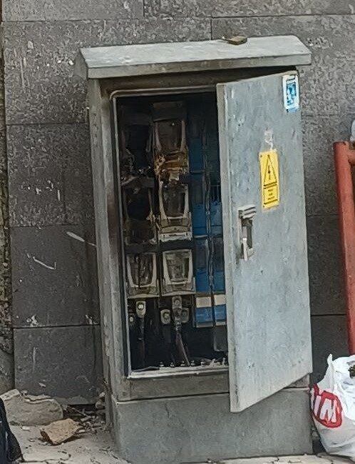 Adıyaman’ın Gölbaşı ilçesinde bir elektrik trafosunun patlaması paniğe neden oldu.