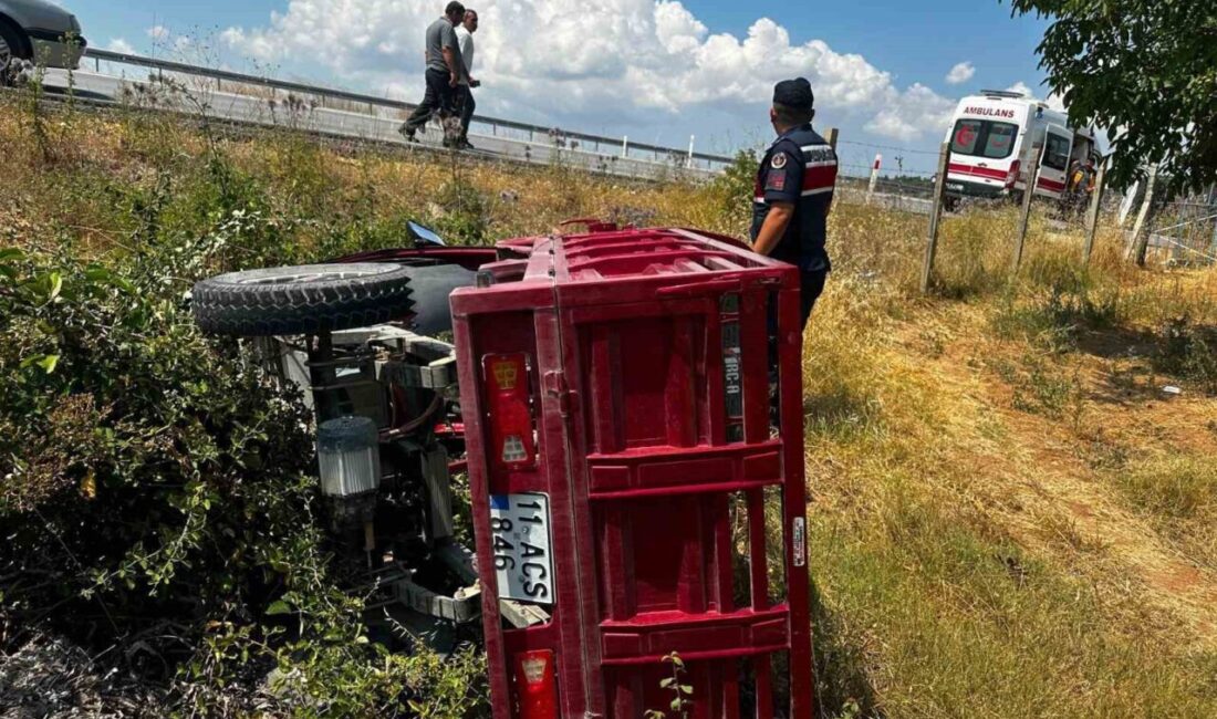 Bilecik’te bir elektrikli motosiklet, Bilecik-Bursa karayolu Necmiye köyü yakınlarında seyir