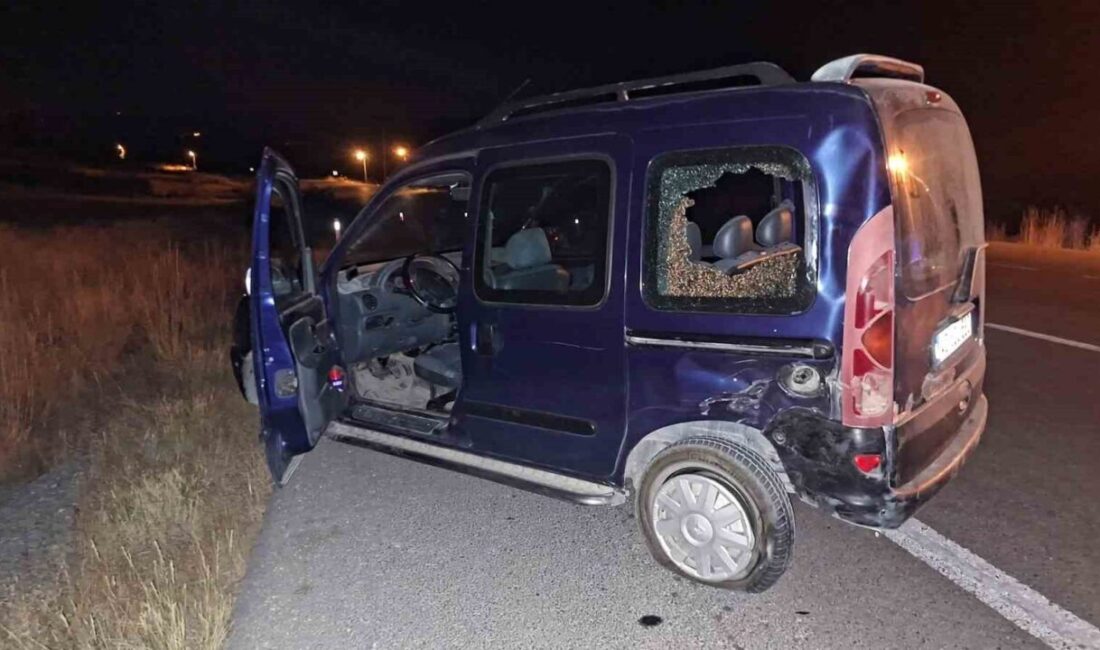 Kütahya’nın Emet-Hisarcık karayolunda meydana gelen trafik kazasında, motosikletin bir hafif