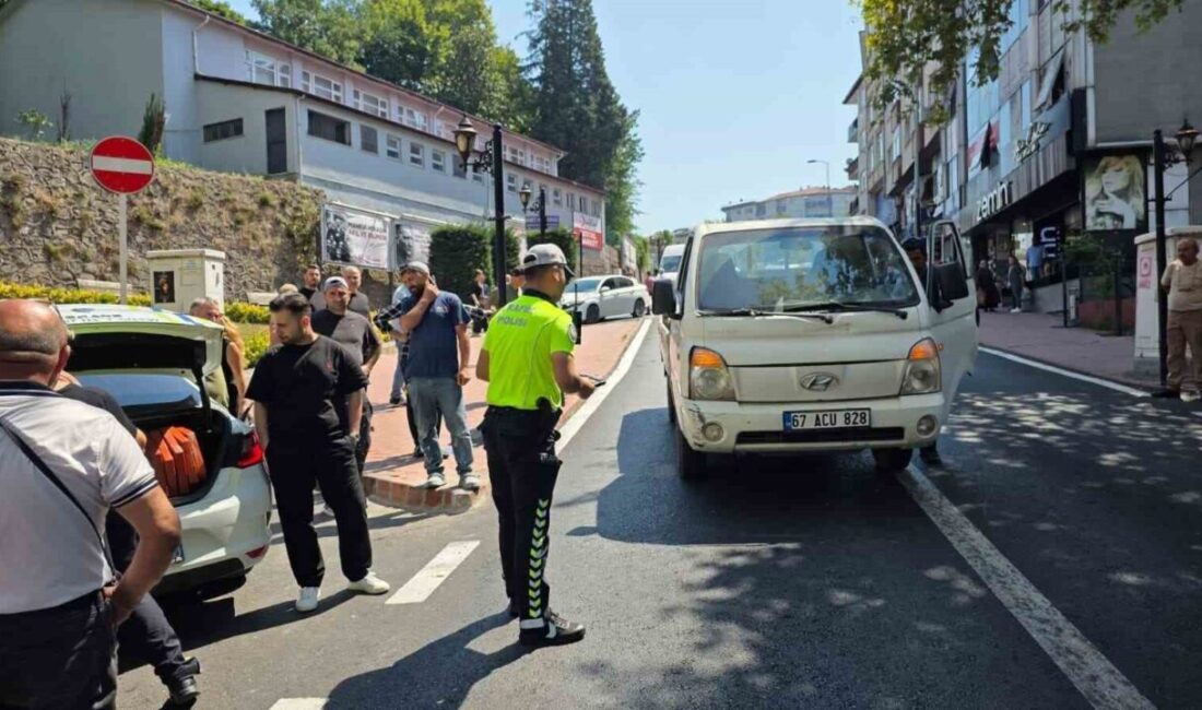 Ereğli ilçesinde bir aracın yayaya çarpması sonucu meydana gelen trafik