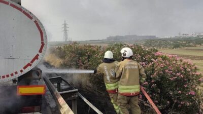 Hatay’da, Erzin-Osmaniye otoyolu üzerinde meydana gelen ve yanıcı madde taşıyan