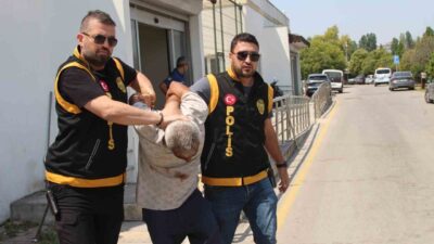 Adana’da 10 yıl önce boşandığı eski eşini 8 kez bıçaklayarak