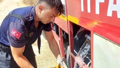 Eskişehir’de meydana gelen arazi yangını sırasında, alevlerin arasında kalan bir