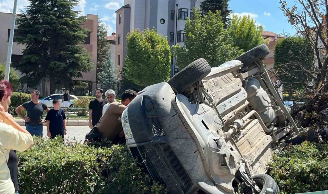 Eskişehir’de bir ticari aracın kontrolden çıkarak yol kenarındaki ağaca çarpması