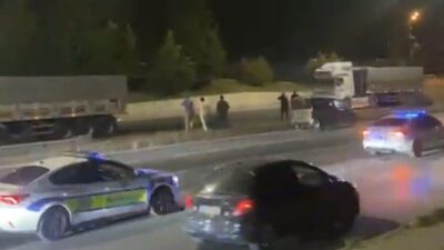 Eskişehir’de meydana gelen bir trafik kazasında, iki otomobilin çarpışması sonucunda