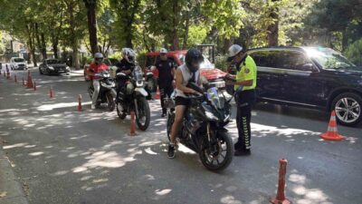 Eskişehir’de polis ekipleri tarafından gerçekleştirilen motosiklet denetiminde 350 araç incelendi