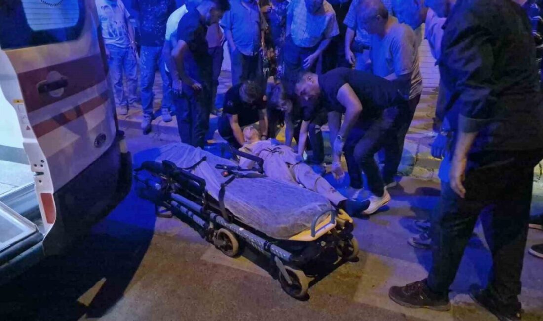 Eskişehir’de yaşlı bir adam, motosikletin çarpması sonucu yaralanarak hastaneye kaldırıldı.