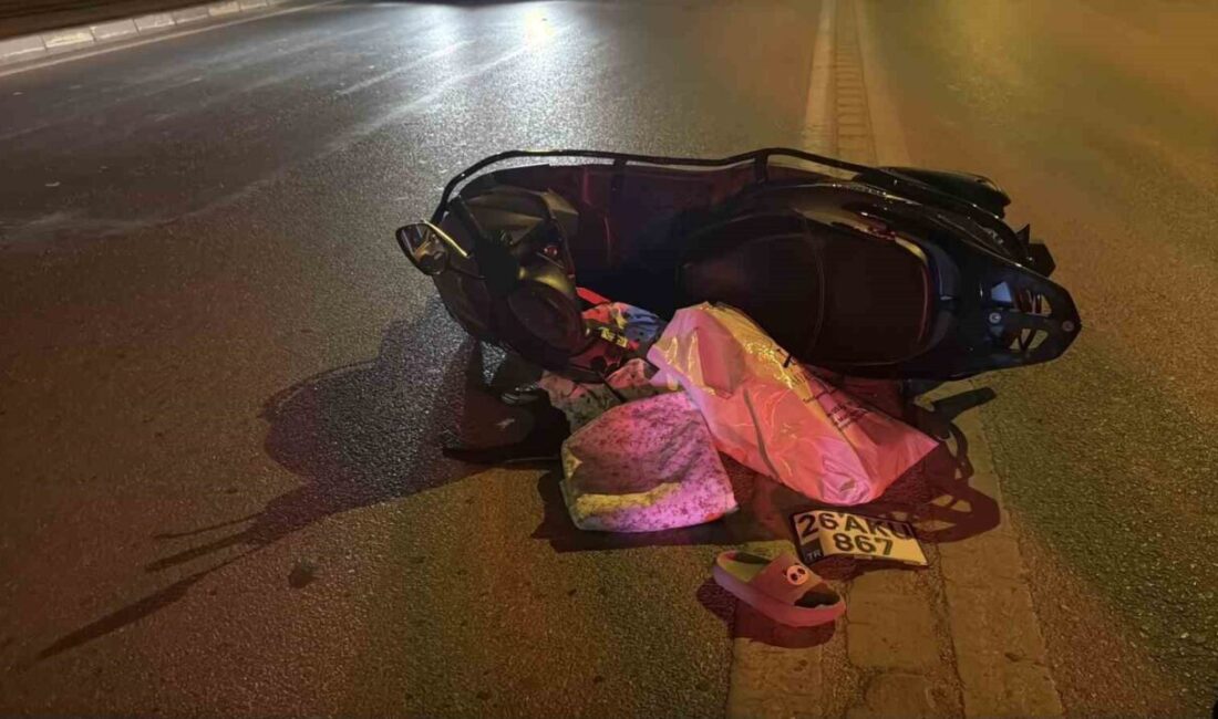 Eskişehir’de meydana gelen trafik kazasında otomobil ile motosiklet çarpıştı, sonucunda