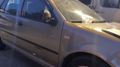Eskişehir’de, polisin “dur” uyarısına uymayarak kaçan bir şüpheli, sokakta park