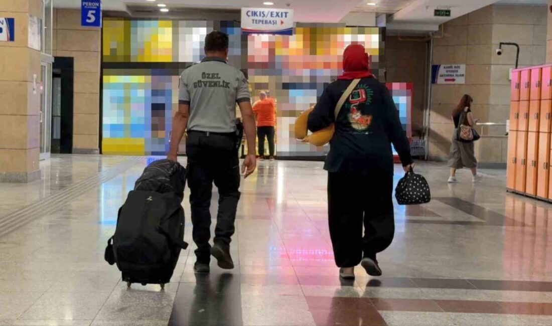 Eskişehir Tren Garı’nda bir kadın yolcunun ayağı trene sıkıştı ve