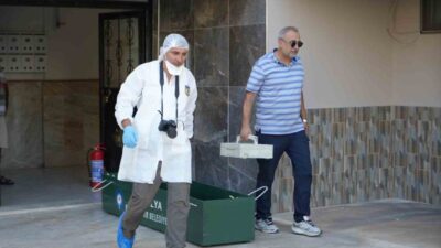 Antalya’da aynı evde yaşayan 93 yaşındaki bir kadın ve 71