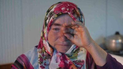 Kastamonu’nun Daday ilçesinde evlerini kaybeden Sönmez ailesi, müteahhidin yarım kalan