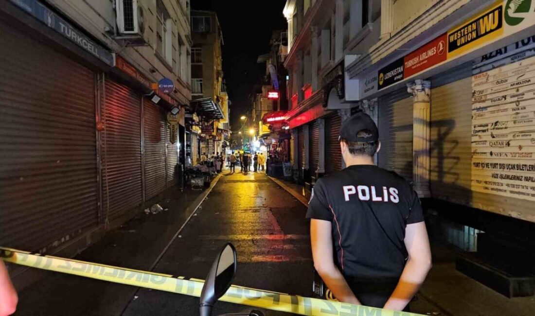 Fatih ilçesinde meydana gelen olayda iddiaya göre iki esnaf arasında