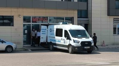 Akseki ilçesinde meydana gelen trafik kazasında yaşanan üzücü olayda, Minibüs