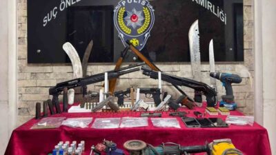 Gaziantep’te gerçekleştirilen bir operasyonda, bir adreste yapılan aramalarda 10 adet