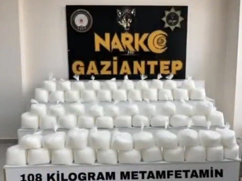 Gaziantep’te, Gaziantep Emniyet Müdürlüğü Narkotik Suçlarla Mücadele Şube Müdürlüğü ekipleri
