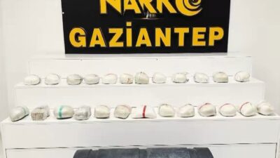 Gaziantep’te gerçekleştirilen bir operasyonda, bir tırın dorsesinde ve başka bir