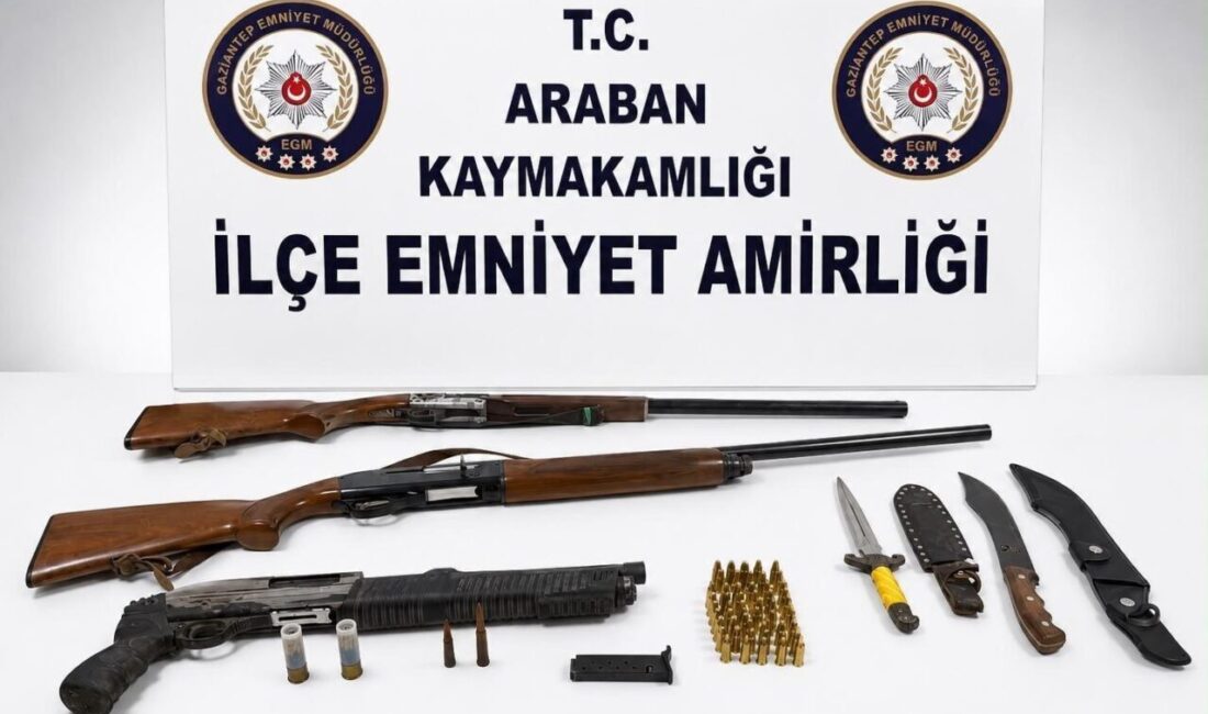 Gaziantep’in Araban ilçesinde gerçekleştirilen operasyonda, 3 adet ruhsatsız av tüfeği