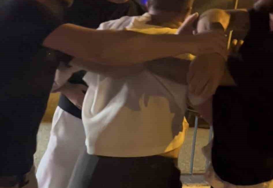 Bursa’nın Osmangazi ilçesinde bir gece kulübünden çıkan iki grup arasında