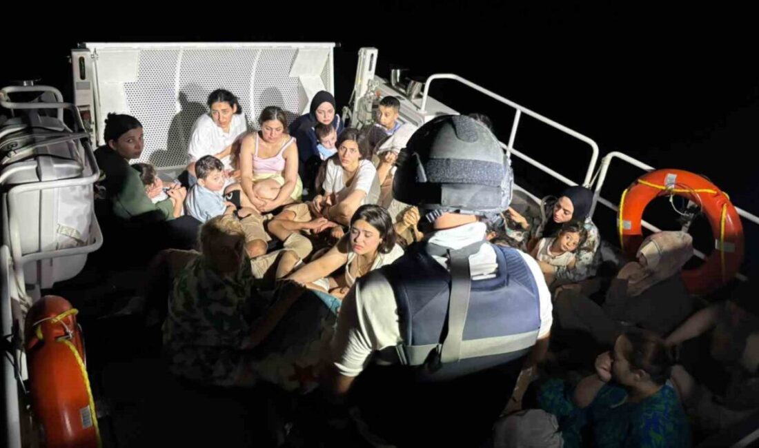 Ula ilçesi, Gökova Körfezi’nde seyir halinde olan bir yelkenli teknede