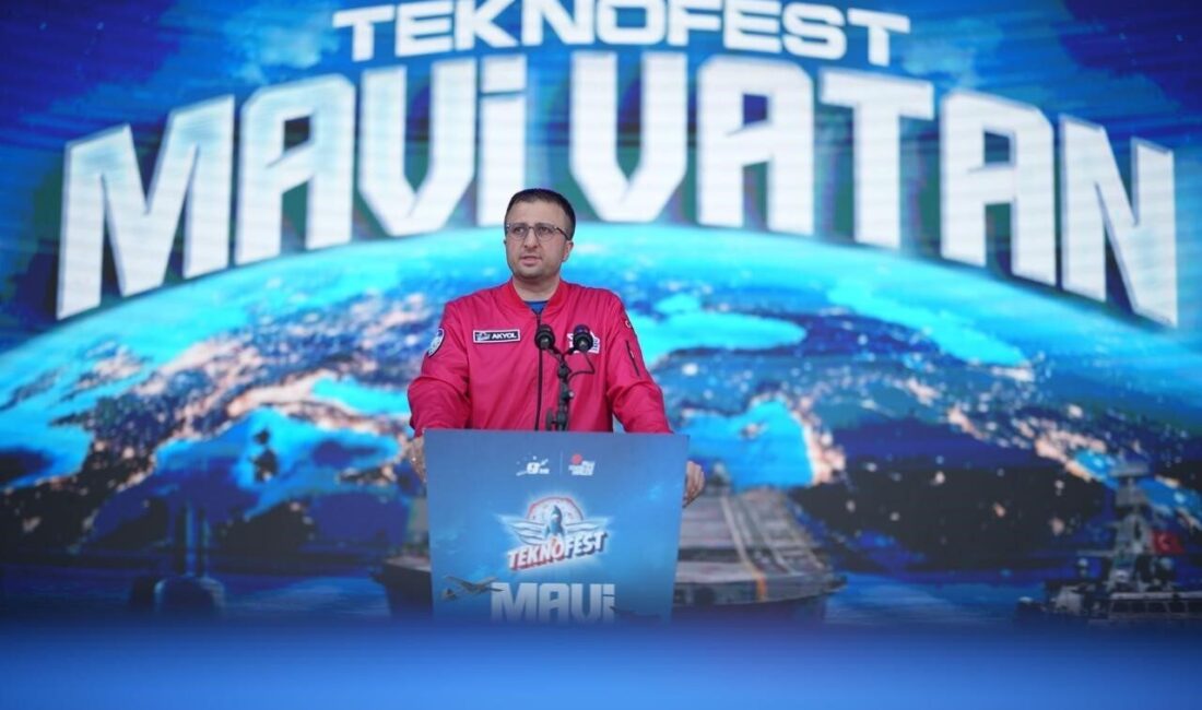 Gölcük ilçesinde düzenlenen TEKNOFEST Mavi Vatan 2026 etkinliğinin açılışında ASELSAN