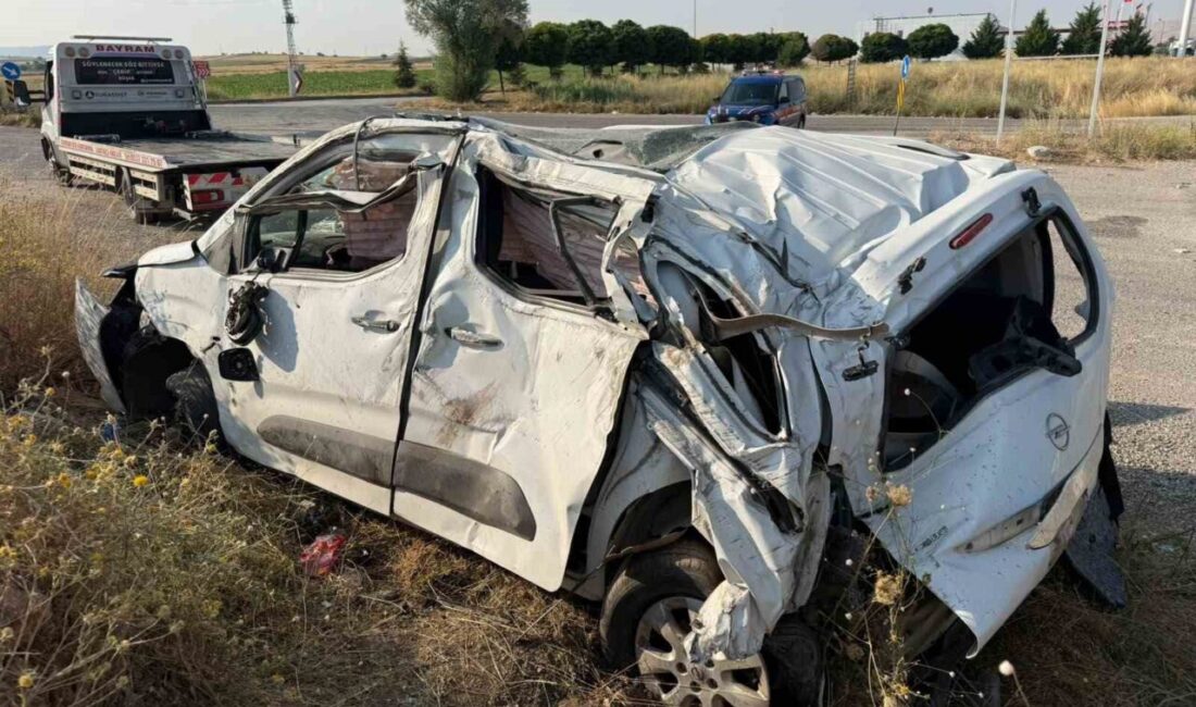 Afyonkarahisar’da, Sandıklı ilçesi Ballık köyü yakınlarında meydana gelen trafik kazasında,