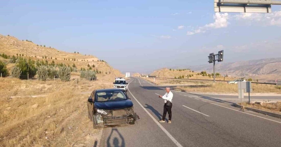 Batman’da meydana gelen trafik kazasında, Hasankeyf ilçesinde seyir halindeki bir
