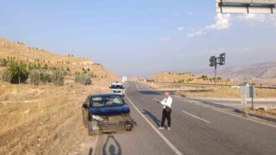 Batman’da meydana gelen trafik kazasında, Hasankeyf ilçesinde seyir halindeki bir