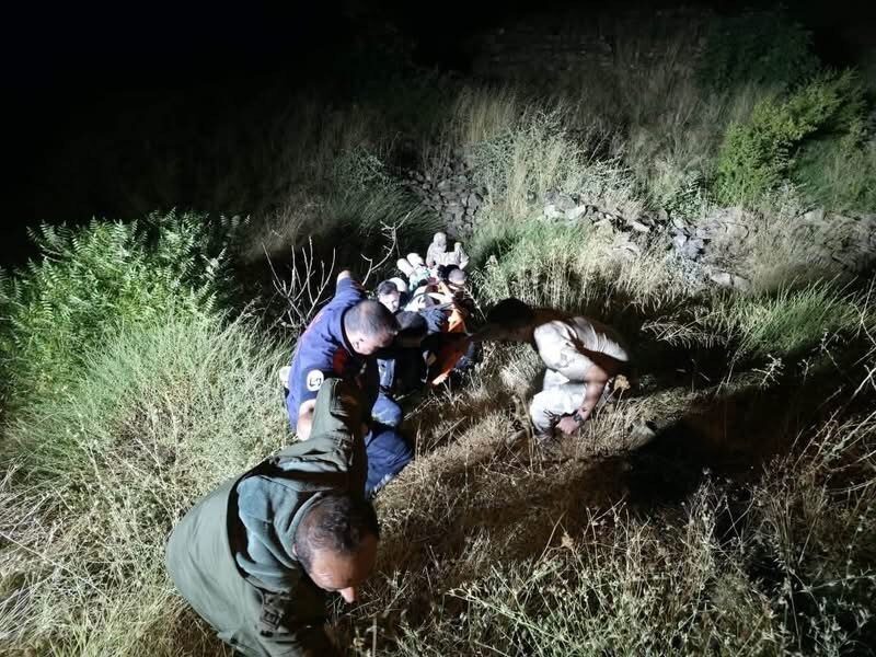 Hatay’ın Hassa ilçesinde bir vatandaş, dengesini kaybederek yamaçtan düştü. Olay