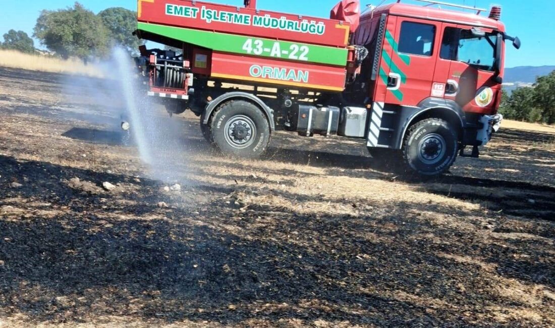 Kütahya’daki anız yangını, köylülerin ve ekiplerin hızlı müdahalesi sayesinde kontrol