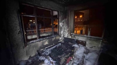 Artvin’in Hopa ilçesinde bir binanın üst katında çıkan yangın sonrasında