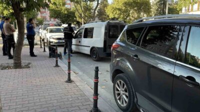 Konya’nın Meram ilçesinde yaşanan trajik bir olayda, aralarında husumet bulunan