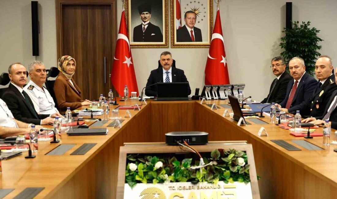 İçişleri Bakanı Mustafa Çiftçi, Güvenlik ve Acil Durumlar Koordinasyon Merkezi’nde