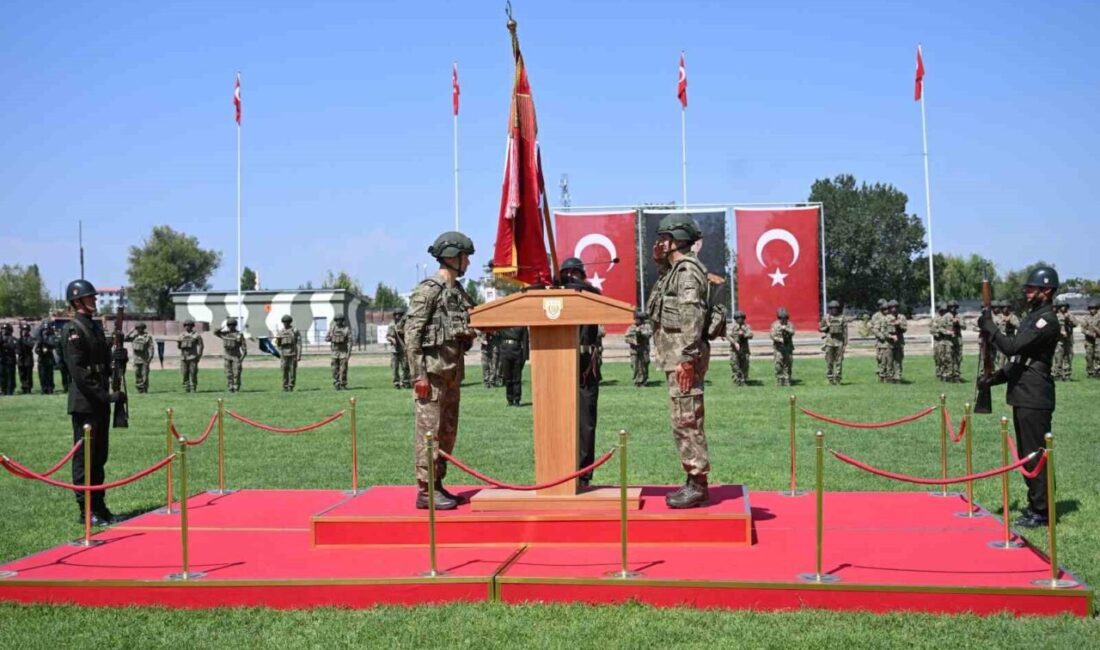 Iğdır 5. Hudut Tugay Komutanı Tuğgeneral Cavit Tütüncü, görevini Tuğgeneral
