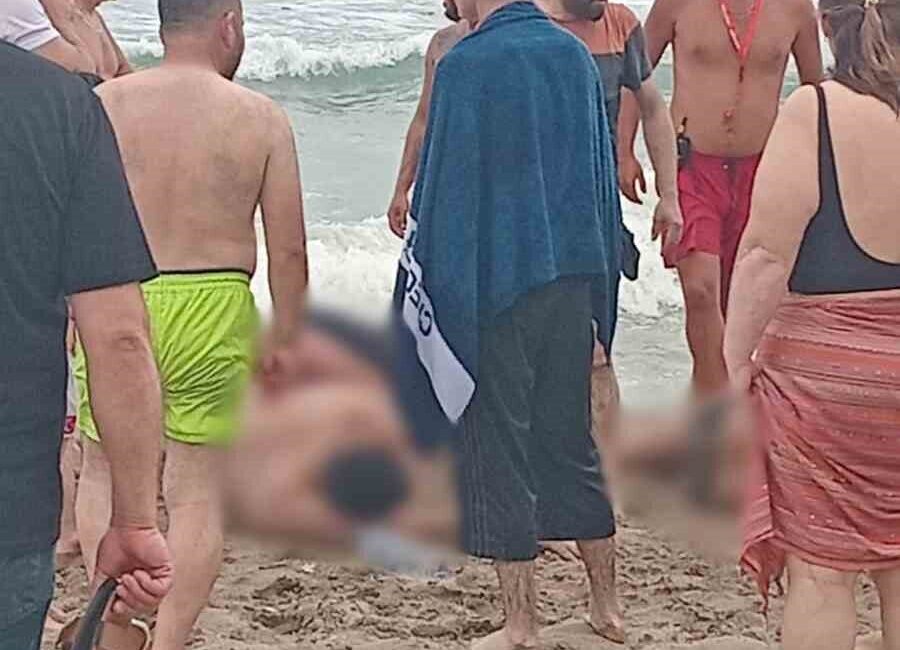 İnkumu, Bartın’ın popüler tatil merkezlerinden biri olup, şiddetli dalgalar sebebiyle