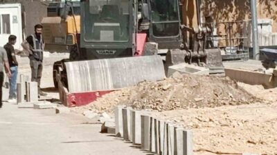 Adıyaman’ın Gölbaşı ilçesinde bir işçi, silindirin çarpması sonucu yaralandı. Gölbaşı