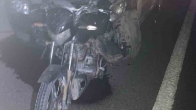 Edirne’nin İpsala ilçesinde yaşanan trafik kazasında, motosiklet arkadan çarpan bir