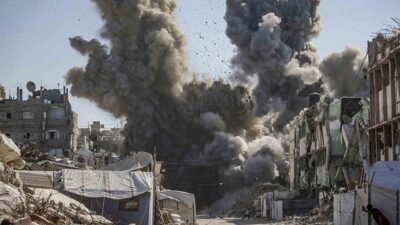 İsrail, ateşkese rağmen Gazze Şeridi’ndeki Şeyh Rıdvan Mahallesi’nde bulunan bir