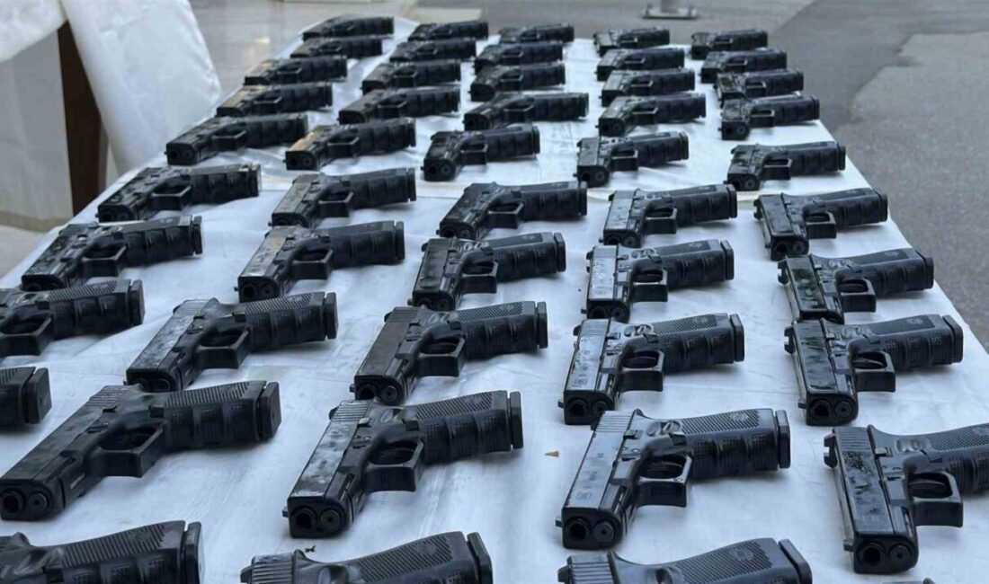 Sakarya ilinde gerçekleştirilen operasyonda, Konya’dan Kocaeli ve İstanbul’a silah sevkiyatı