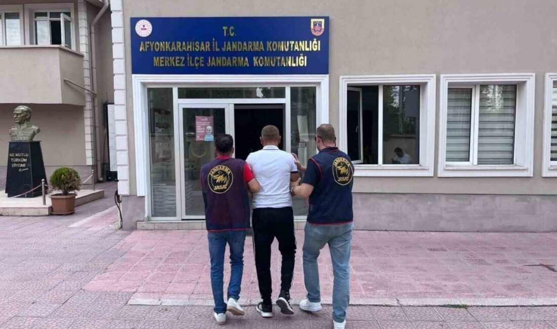 Afyonkarahisar’da, 20 yıl hapis cezası ile aranan bir şahıs, Jandarma